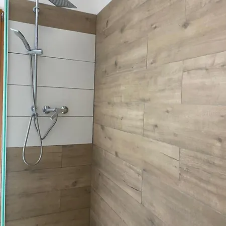 #3 With Double Bed In A With Nice Pool ホームステイ